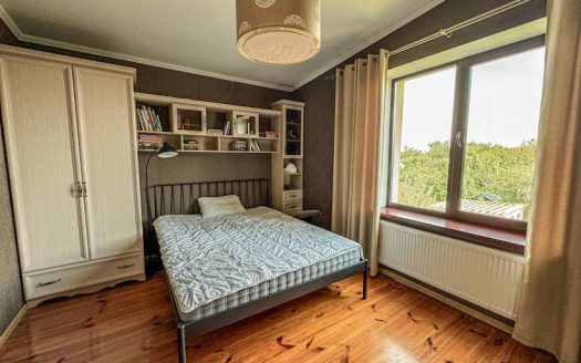 Продаж світлого маєтку по вул. Широка