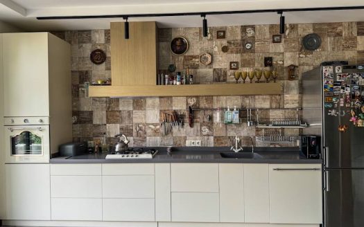 Продаж світлого маєтку по вул. Широка