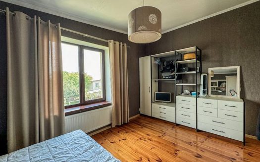 Продаж світлого маєтку по вул. Широка