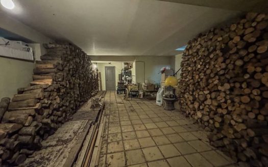 Продаж світлого маєтку по вул. Широка