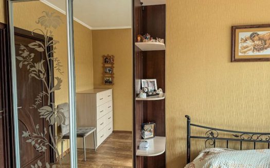 Здам євротрьошку у Центрі, 58м2