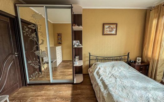 Здам євротрьошку у Центрі, 58м2