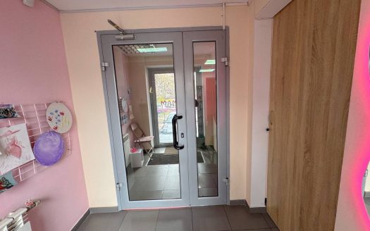 Продаж нежитлового приміщення 86,4 м2, вул. І. Мазепи 20